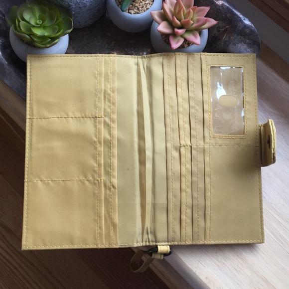 NWOT Nordstrom funky yellow wristlet wallet - Picture 6 of 6